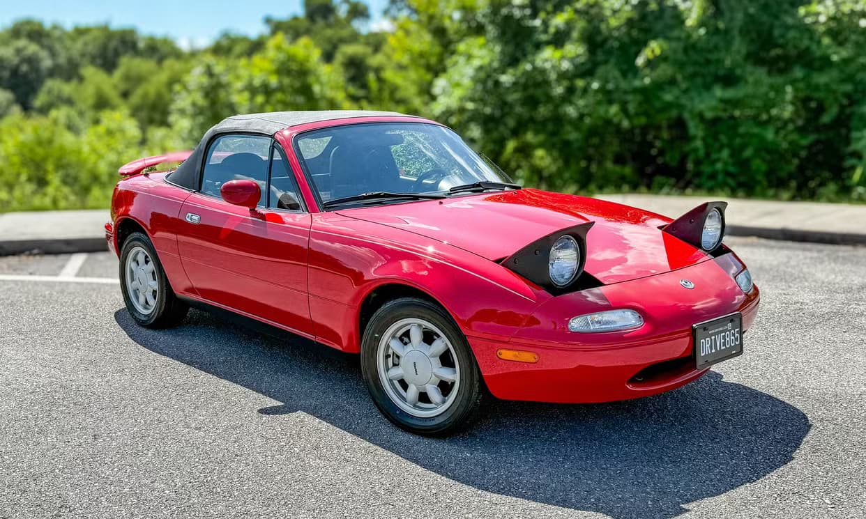 1995 Mazda Miata — Photo 2
