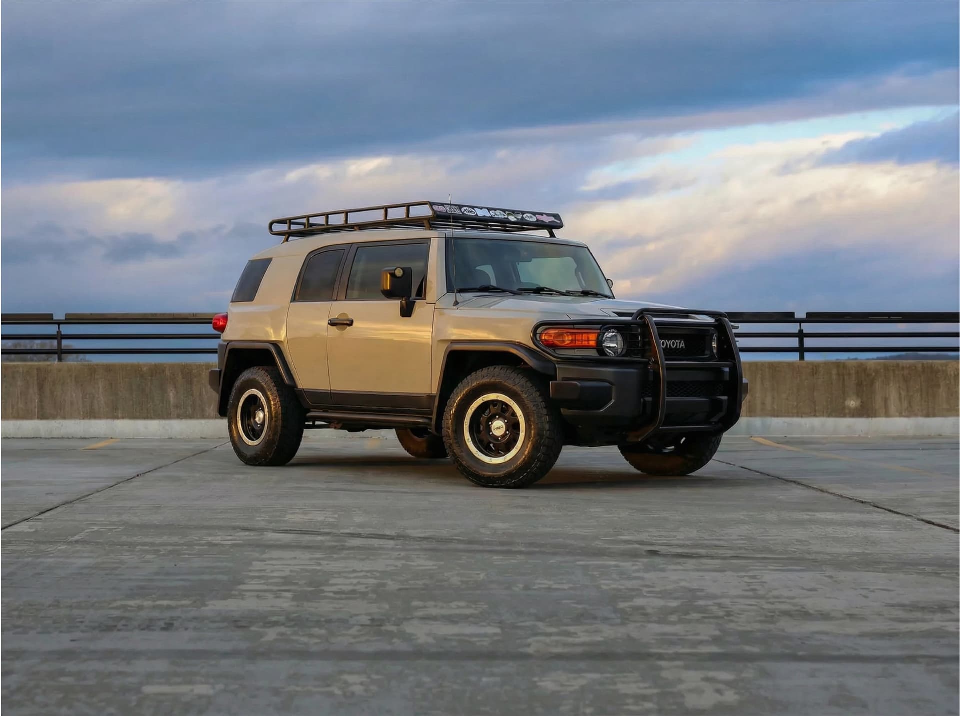 2013 Toyota FJ Cruiser — Photo 1